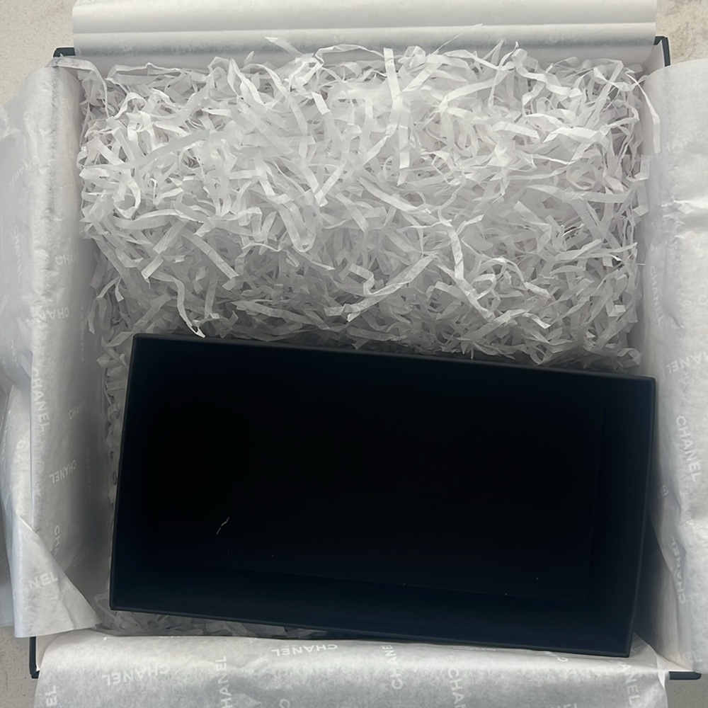 CHANEL Gift Box Sunglass Box Eyewear - Picture 4 of 4